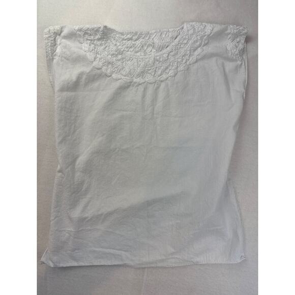 Women’s White Sleeveless Embroidered Tunic Sz L - Picture 1 of 3
